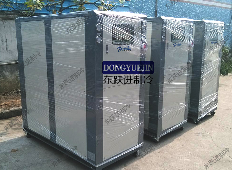 工業冷水機 工業冷水機