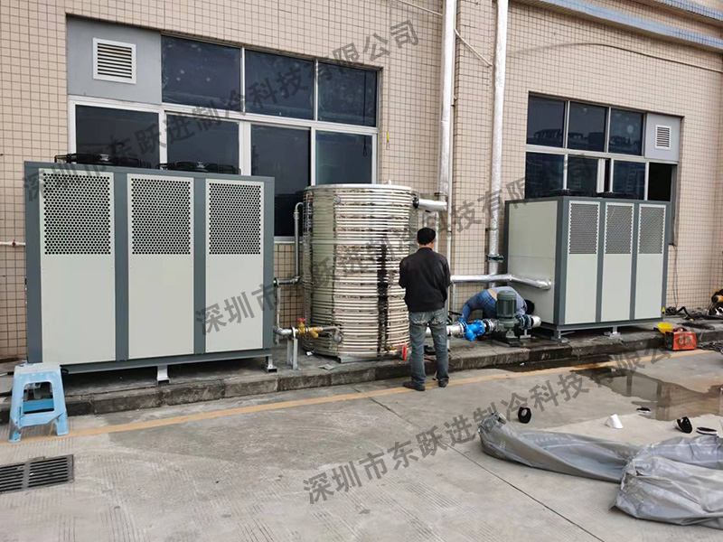東躍進(jìn)風(fēng)冷式注塑冷水機(jī)實(shí)拍圖